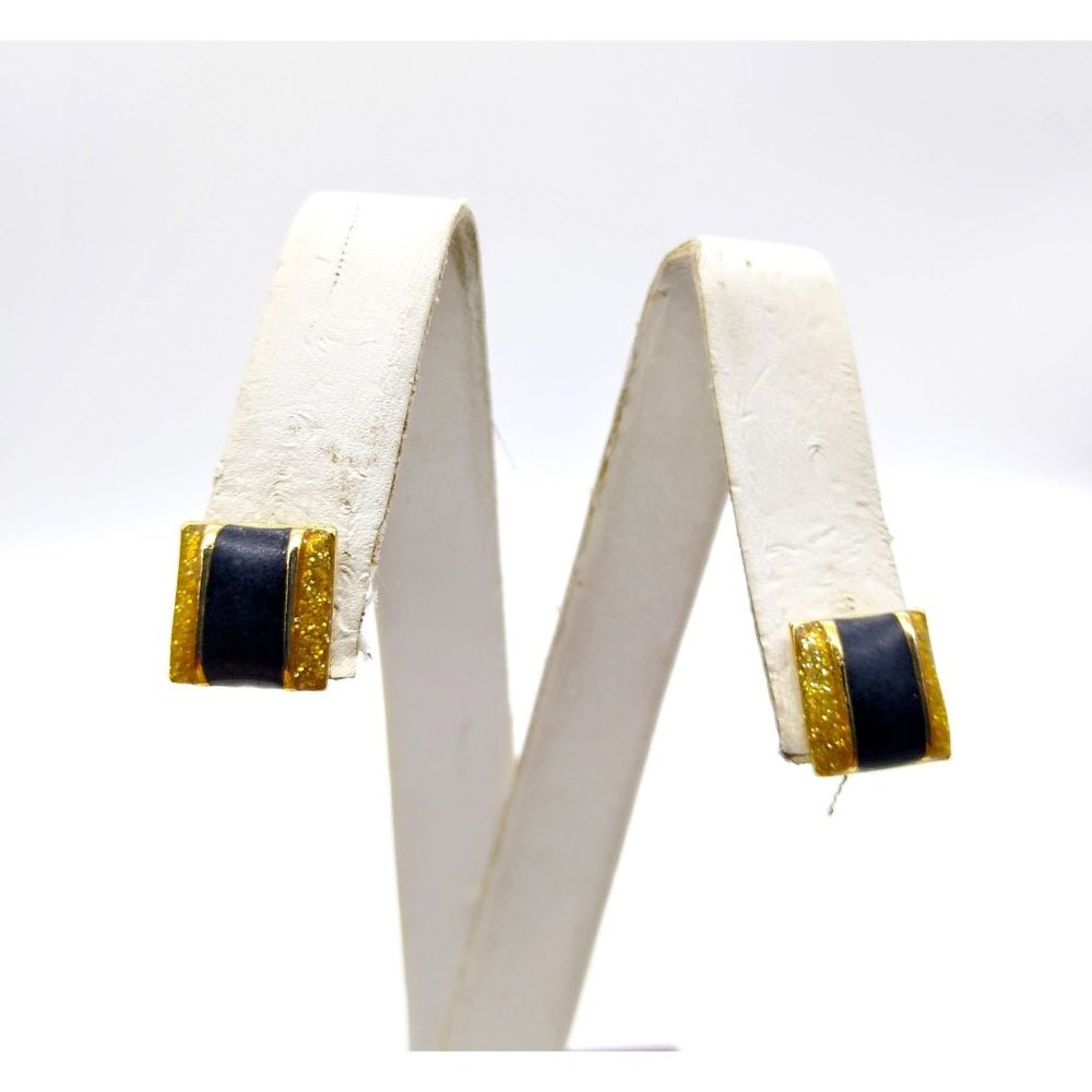 Chic Black and Gold Stud Earrings, Vintage Glitter Enamel for Retro Flair, 1980s